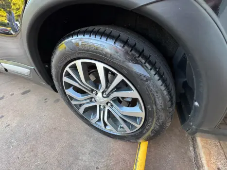 MITSUBISHI Outlander 2.0 16V 4P AUTOMÁTICO, Foto 7 MITSUBISHI Outlander 2.0 16V 4P AUTOMÁTICO, Foto 7