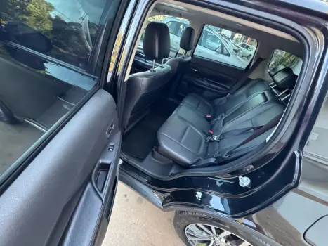 MITSUBISHI Outlander 2.0 16V 4P AUTOMÁTICO, Foto 9 MITSUBISHI Outlander 2.0 16V 4P AUTOMÁTICO, Foto 9