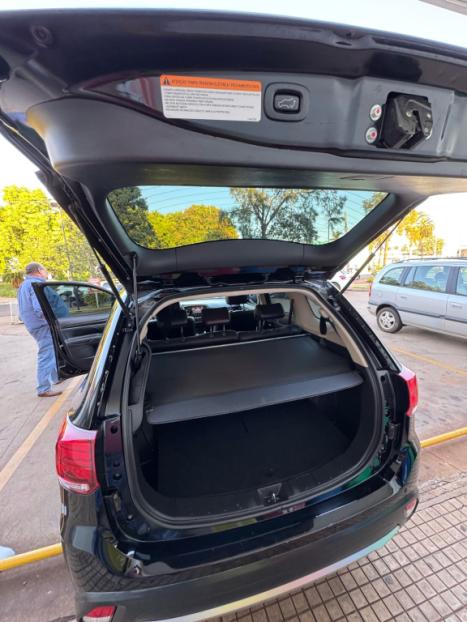 MITSUBISHI Outlander 2.0 16V 4P AUTOMÁTICO, Foto 12 MITSUBISHI Outlander 2.0 16V 4P AUTOMÁTICO, Foto 12