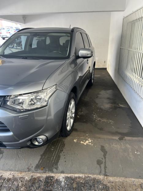 MITSUBISHI Outlander 3.0 V6 24V 4P GT 4X4 AUTOMTICO, Foto 11