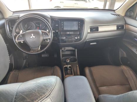 MITSUBISHI Outlander 2.0 16V 4P HPE AUTOMTICO, Foto 5