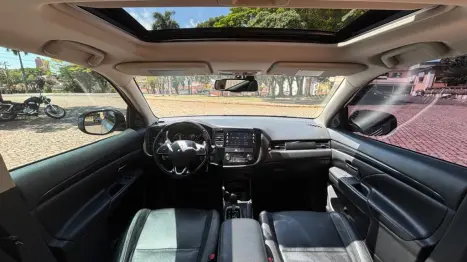 MITSUBISHI Outlander 2.0 16V 4P AUTOMÁTICO, Foto 6