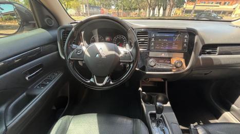 MITSUBISHI Outlander 2.0 16V 4P AUTOMÁTICO, Foto 9