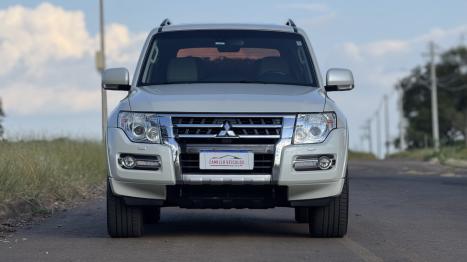 MITSUBISHI Pajero 3.2 16V 4P 4X4 HPE TURBO DIESEL INTERCOOLER AUTOM�TICO, Foto 2