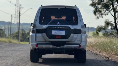 MITSUBISHI Pajero 3.2 16V 4P 4X4 HPE TURBO DIESEL INTERCOOLER AUTOM�TICO, Foto 5