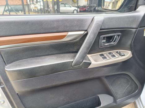 MITSUBISHI Pajero Full 3.2 16V HPE 4X4 TURBO DIESEL INTERCOOLER AUTOMTICO, Foto 14