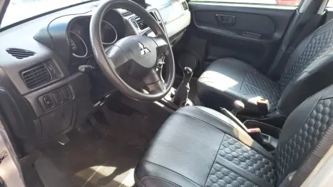 MITSUBISHI Pajero TR4 2.0 16V 4P 4X4 FLEX, Foto 5 MITSUBISHI Pajero TR4 2.0 16V 4P 4X4 FLEX, Foto 5