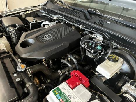 NISSAN Frontier 2.3 16V XE 4X4 CABINE DUPLA BI-TURBO DIESEL AUTOMÁTICO, Foto 8 NISSAN Frontier 2.3 16V XE 4X4 CABINE DUPLA BI-TURBO DIESEL AUTOMÁTICO, Foto 8