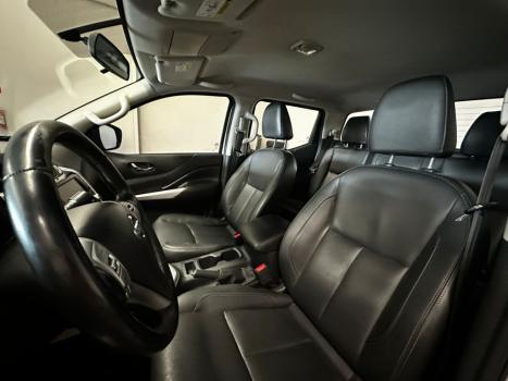 NISSAN Frontier 2.3 16V XE 4X4 CABINE DUPLA BI-TURBO DIESEL AUTOMÁTICO, Foto 17 NISSAN Frontier 2.3 16V XE 4X4 CABINE DUPLA BI-TURBO DIESEL AUTOMÁTICO, Foto 17