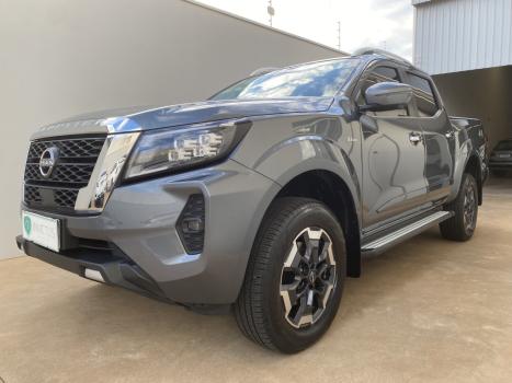 NISSAN Frontier 2.3 16V PLATINUM CABINE DUPLA 4X4 BI-TURBO DIESEL AUTOM�TICO, Foto 4