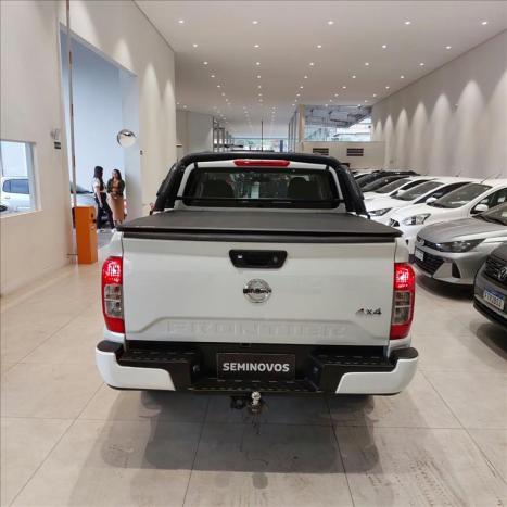 NISSAN Frontier 2.3 ATTACK CABINE DUPLA 4X4 BI-TURBO DIESEL AUTOMÁTICO, Foto 5