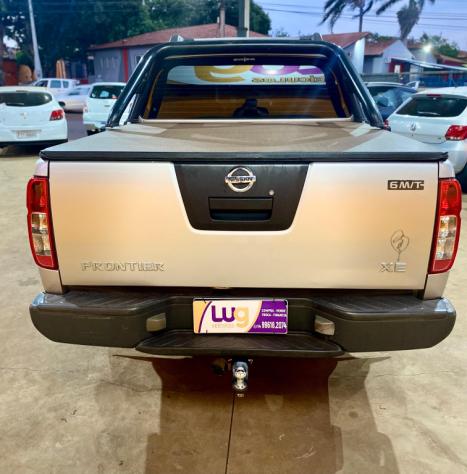 NISSAN Frontier 2.5 XE TURBO DIESEL CABINE DUPLA, Foto 3
