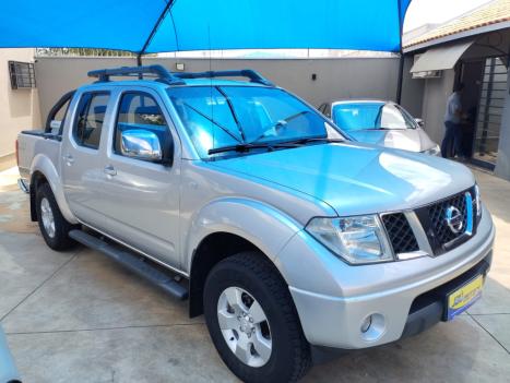 NISSAN Frontier 2.5 4X4 LE CABINE DUPLA TURBO DIESEL AUTOM�TICO, Foto 2