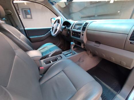 NISSAN Frontier 2.5 4X4 LE CABINE DUPLA TURBO DIESEL AUTOM�TICO, Foto 8