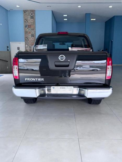 NISSAN Frontier 2.5 S 4X4 TURBO DIESEL CABINE DUPLA, Foto 7