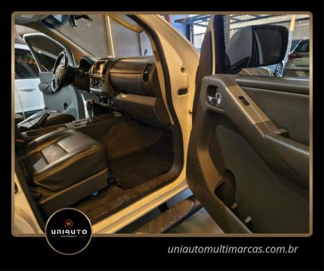 NISSAN Frontier 2.5 LE ATTACK 4X4 TURBO DIESEL CABINE DUPLA AUTOM�TICO, Foto 11