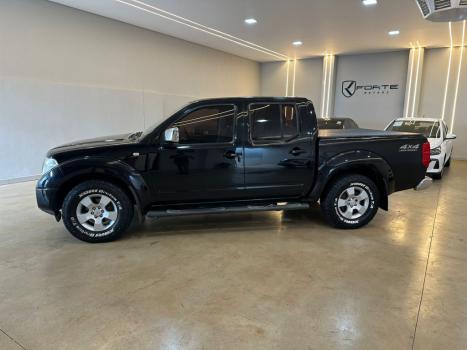 NISSAN Frontier 2.5 SEL 4X4 TURBO DIESEL CABINE DUPLA AUTOM�TICO, Foto 3