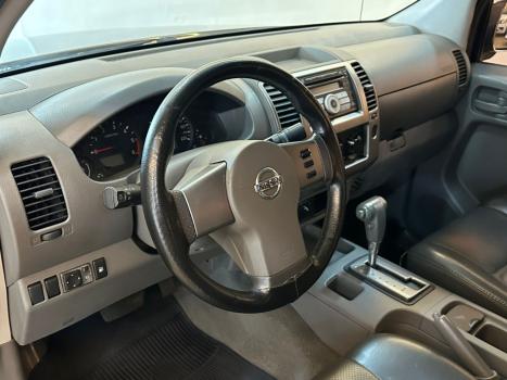 NISSAN Frontier 2.5 SEL 4X4 TURBO DIESEL CABINE DUPLA AUTOM�TICO, Foto 5