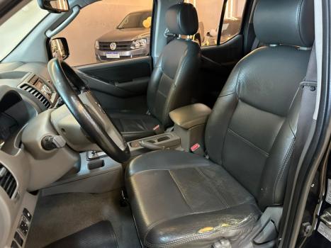 NISSAN Frontier 2.5 SEL 4X4 TURBO DIESEL CABINE DUPLA AUTOM�TICO, Foto 8