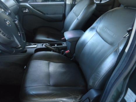 NISSAN Frontier 2.5 SL 4X4 TURBO DIESEL CABINE DUPLA AUTOM�TICO, Foto 3