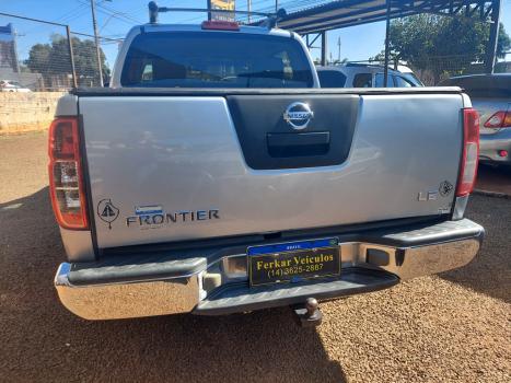 NISSAN Frontier 2.5 4X4 LE CABINE DUPLA TURBO DIESEL AUTOM�TICO, Foto 4