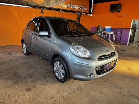 NISSAN March 1.6 16V 4P SV FLEX, Foto 4