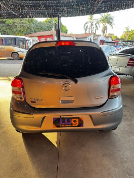 NISSAN March 1.6 16V 4P SV FLEX, Foto 3