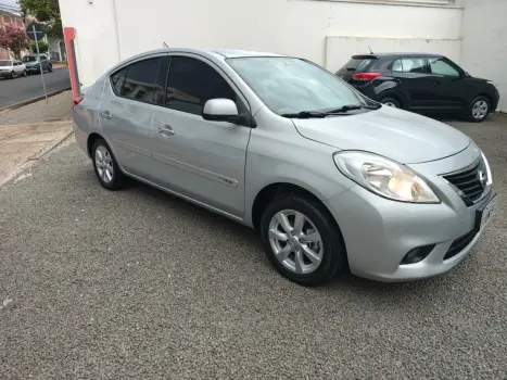 NISSAN Versa Sedan 1.6 16V 4P FLEX SL, Foto 3 NISSAN Versa Sedan 1.6 16V 4P FLEX SL, Foto 3