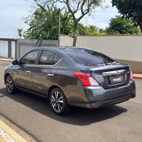 NISSAN Versa Sedan 1.6 16V 4P SL FLEX XTRONIC AUTOMÁTICO CVT, Foto 4