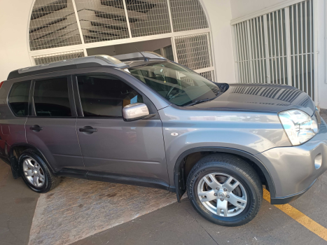 NISSAN X-Trail 2.0 16V 4P SE 4X4 AUTOMÁTICO, Foto 3 NISSAN X-Trail 2.0 16V 4P SE 4X4 AUTOMÁTICO, Foto 3