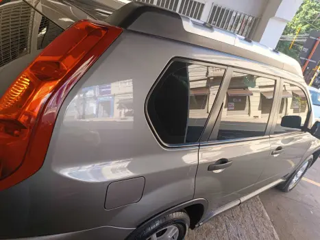 NISSAN X-Trail 2.0 16V 4P SE 4X4 AUTOMÁTICO, Foto 4 NISSAN X-Trail 2.0 16V 4P SE 4X4 AUTOMÁTICO, Foto 4