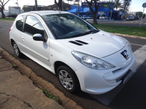 PEUGEOT 207 Hatch 1.4 XR FLEX, Foto 2