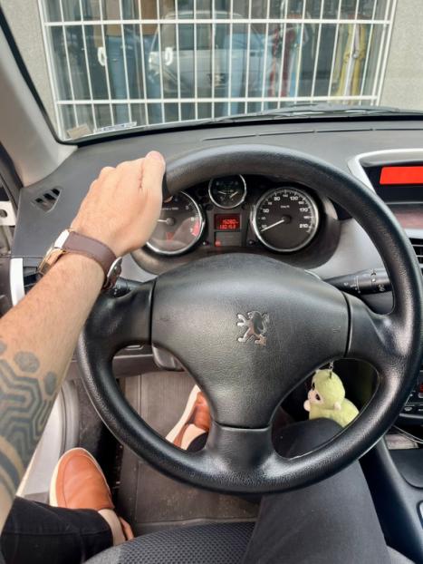 PEUGEOT 207 Hatch 1.6 16V 4P XS FLEX AUTOM�TICO, Foto 6