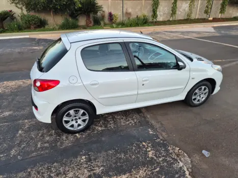 PEUGEOT 207 Hatch 1.4 4P XR FLEX, Foto 2
