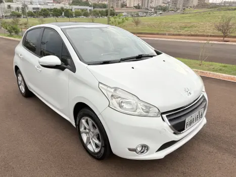 PEUGEOT 208 1.5 4P FLEX ALLURE, Foto 9