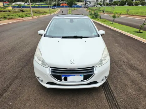 PEUGEOT 208 1.6 16V 4P FLEX GRIFFE, Foto 2