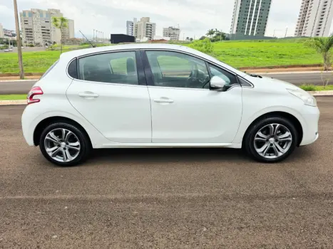 PEUGEOT 208 1.6 16V 4P FLEX GRIFFE, Foto 17