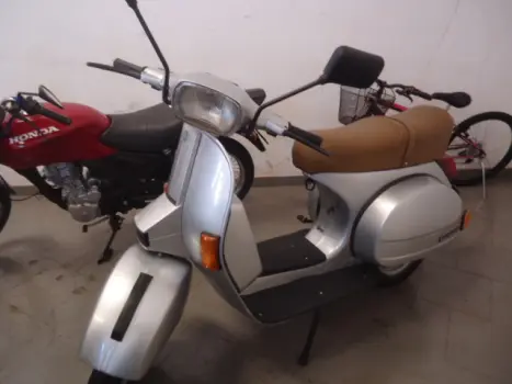 PIAGGIO Vespa PX 200 GT, Foto 1