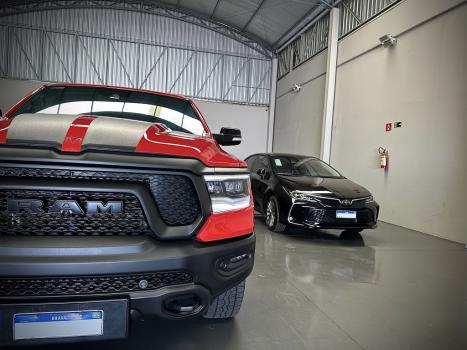 RAM 1500 5.7 V8 REBEL CABINE DUPLA 4X4 AUTOM�TICO, Foto 5