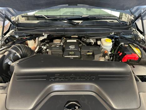 RAM 2500 6.7 I6 24V SLT CABINE DUPLA TURBO DIESEL LARAMIE 4X4 AUTOMTICO, Foto 6