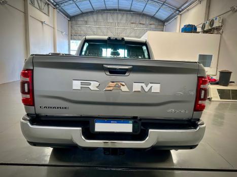 RAM 2500 6.7 I6 24V SLT CABINE DUPLA TURBO DIESEL LARAMIE 4X4 AUTOMTICO, Foto 11