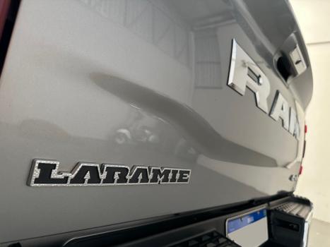 RAM 2500 6.7 I6 24V SLT CABINE DUPLA TURBO DIESEL LARAMIE 4X4 AUTOMTICO, Foto 12