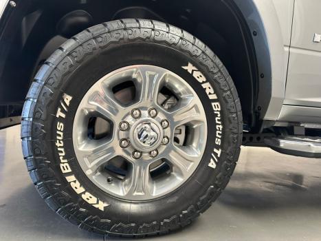 RAM 2500 6.7 I6 24V SLT CABINE DUPLA TURBO DIESEL LARAMIE 4X4 AUTOMTICO, Foto 16