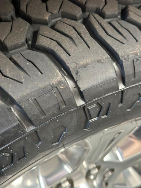 RAM 2500 6.7 I6 24V SLT CABINE DUPLA TURBO DIESEL LARAMIE 4X4 AUTOMTICO, Foto 17