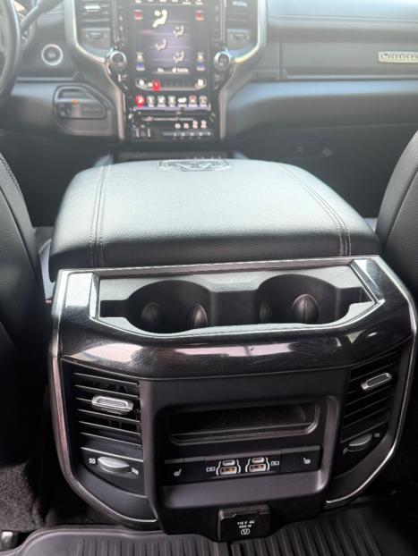 RAM 2500 6.7 I6 24V SLT CABINE DUPLA TURBO DIESEL NIGHT EDITION 4X4 AUTOM�TICO, Foto 13