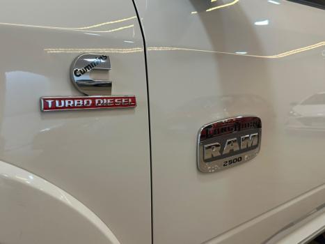 RAM 2500 6.7 I6 24V SLT CABINE DUPLA TURBO DIESEL LARAMIE 4X4 AUTOMÁTICO, Foto 5