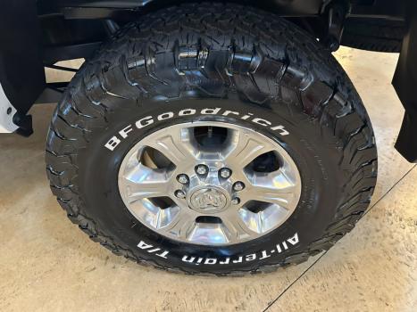RAM 2500 6.7 I6 24V SLT CABINE DUPLA TURBO DIESEL LARAMIE 4X4 AUTOMÁTICO, Foto 11