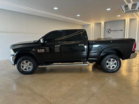 RAM 2500 6.7 I6 24V SLT CABINE DUPLA TURBO DIESEL LARAMIE 4X4 AUTOMÁTICO, Foto 3