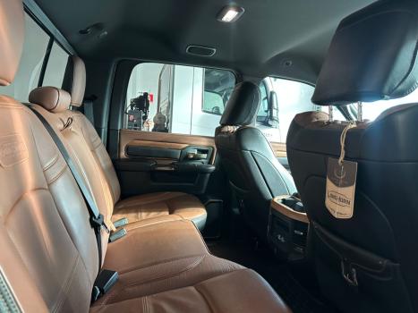 RAM 3500 6.7 I6 LIMITED LONG HORN CABINE DUPLA 4X4 TURBO DIESEL AUTOM�TICO, Foto 27