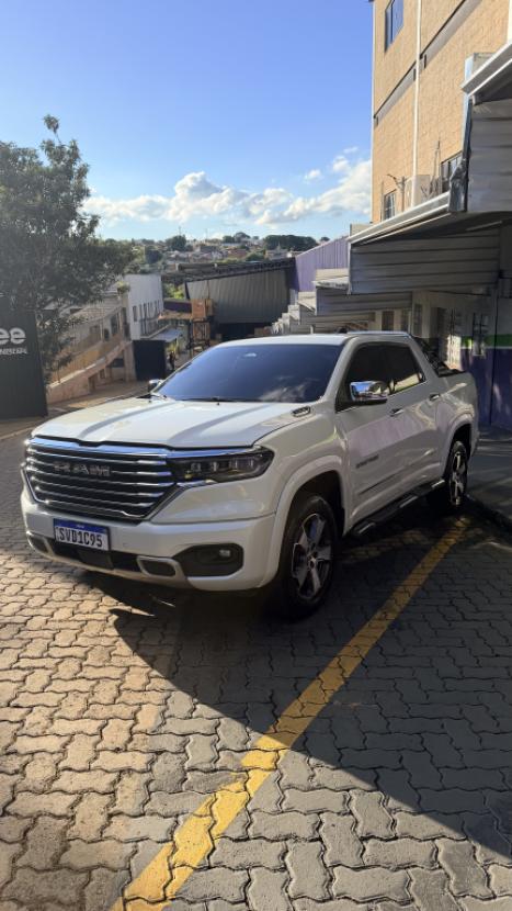 RAM Rampage 2.0 4P HURRICANE 4 TURBO LARAMIE 4X4 AUTOM�TICO, Foto 15